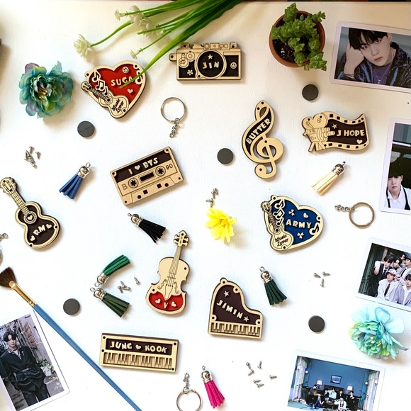 Personalized Wooden 3D Fridge Magnet or Keychain - Picture 2 of 5